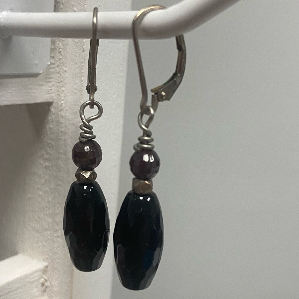 Elegant Black Onyx And Faceted Garnet  With Silver Accent Dangle Earrings